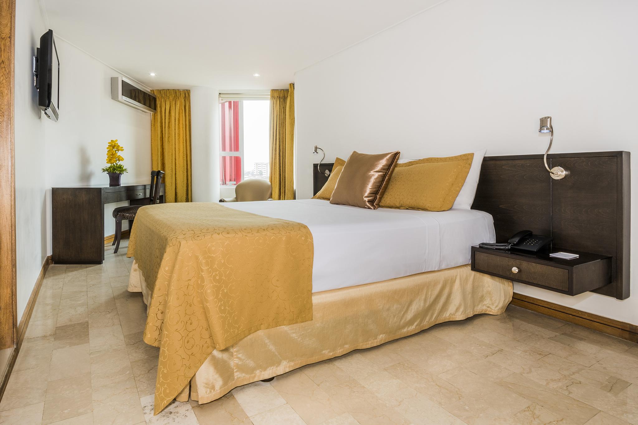 Hotel Egina Меделин Екстериор снимка